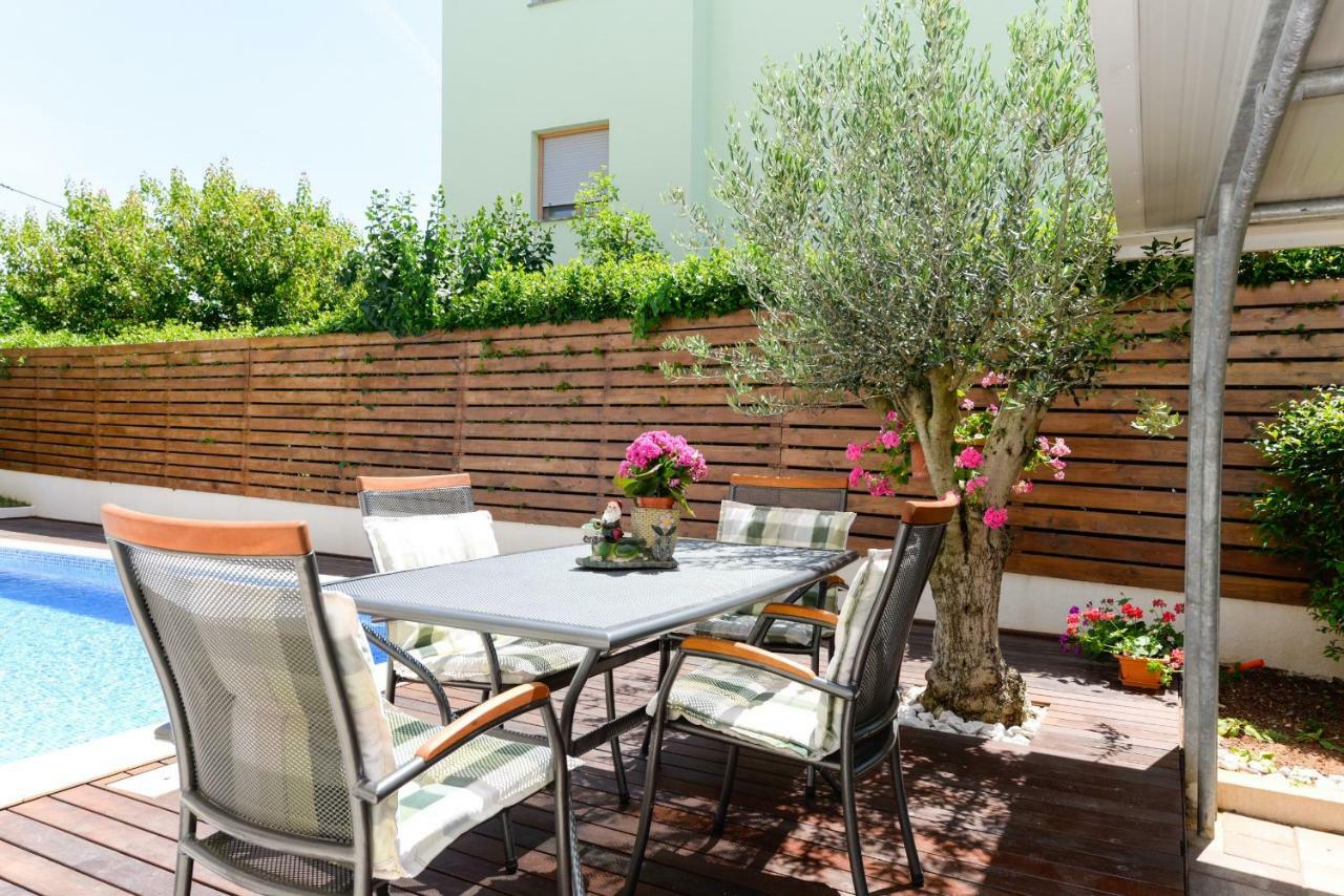 Apartmani Bosa Задар Екстериор снимка