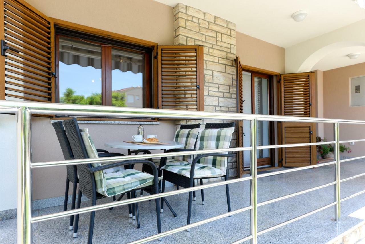 Apartmani Bosa Задар Екстериор снимка