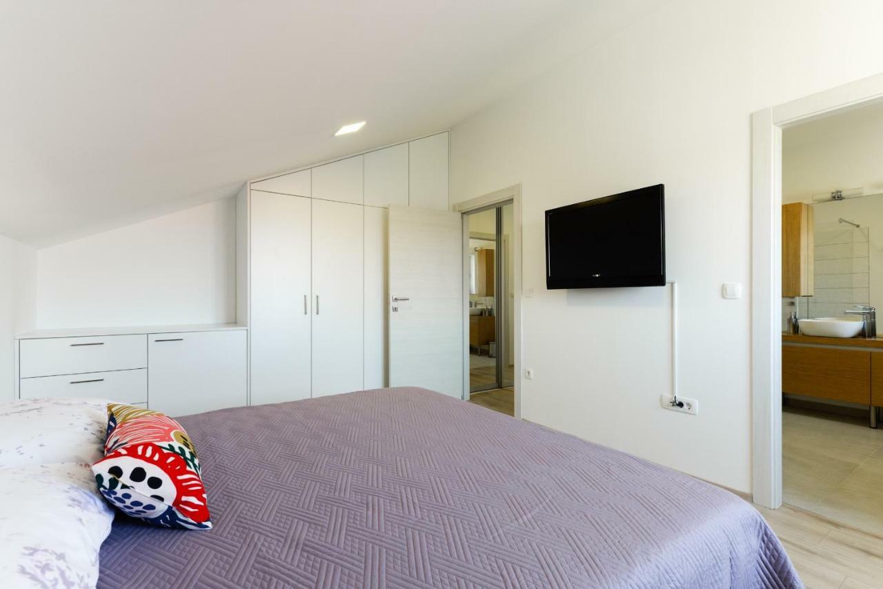 Apartmani Bosa Задар Екстериор снимка